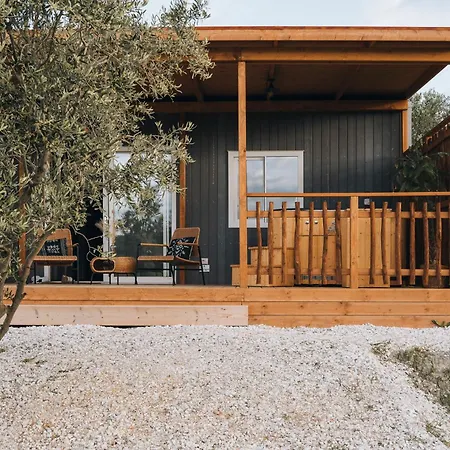 Alojamento de Turismo Rural Le Fraine - & Olives Glamping *