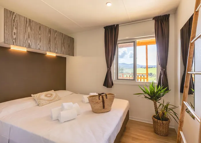 Le Fraine - & Olives Glamping مزرعة للإقامة سانتا لوتشي