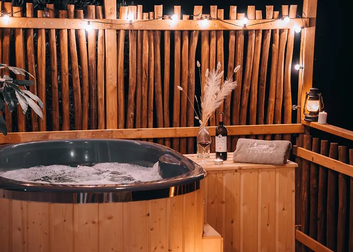 مزرعة للإقامة Le Fraine - & Olives Glamping