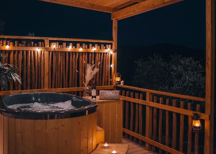 Le Fraine - & Olives Glamping مزرعة للإقامة سانتا لوتشي