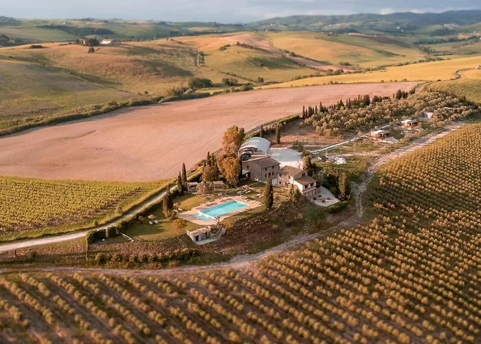 Le Fraine - & Olives Glamping مزرعة للإقامة