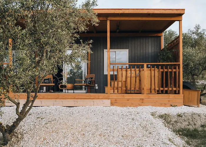 مزرعة للإقامة Le Fraine - & Olives Glamping *